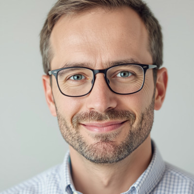 Stefan W.